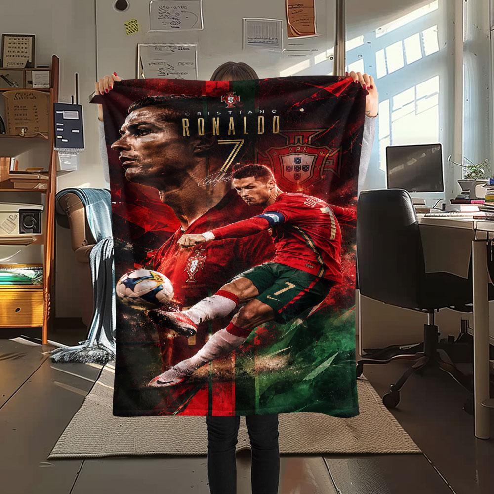 1PC Cristiano Ronaldo Patterned Flannel Blanket Suitable For All Seasons for Home Decor Warmth and Comfort Gifts Holiday Present
