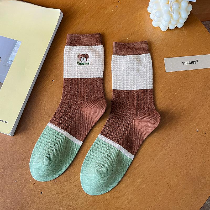 Damen Frühling und Herbst Trendige Gestreifte Bär Bestickte Einfarbige Sportliche Lange Socken