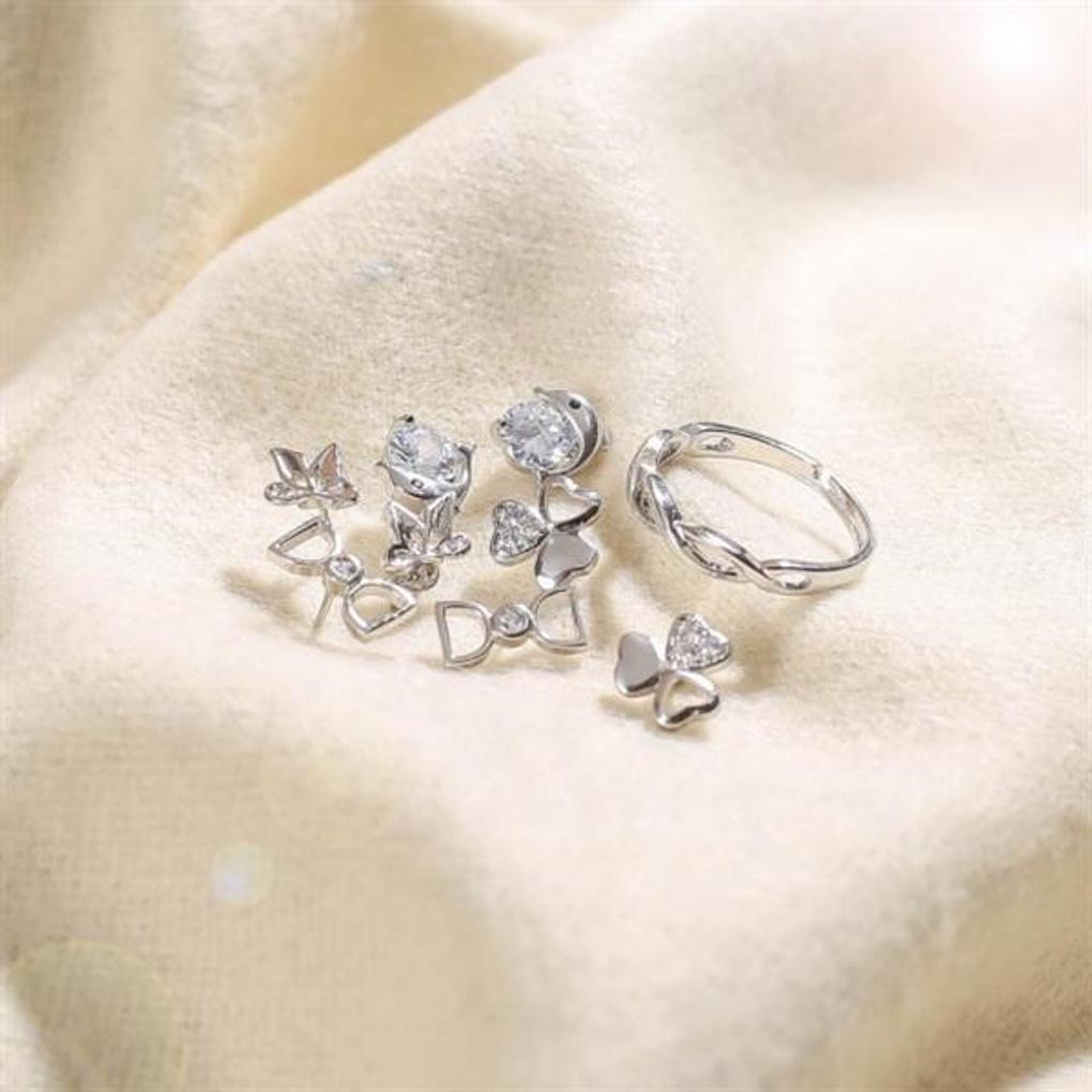 Bling For You Earrings 4-Piece + Ring Set Accessory Set