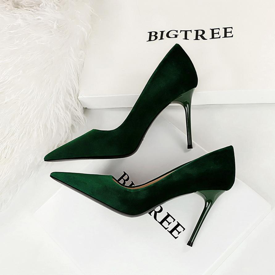 Women's Fashion Thickened Suede Banquet High Heels Shallow Mouth Pointed Single Shoes