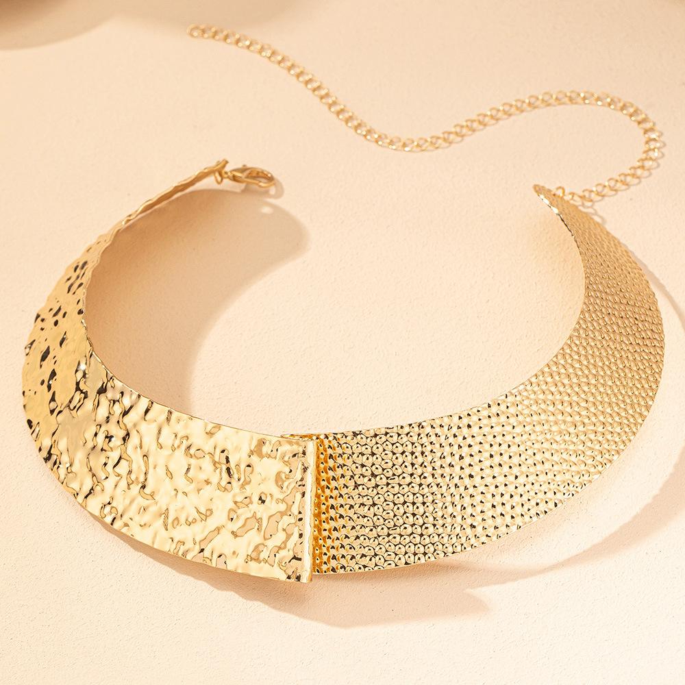 Luo Feng Exaggerated Choker Open Collar Metal Irregular Wide Version Corrugated Punk Collar