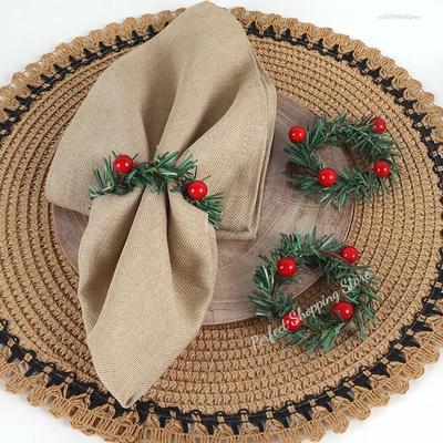 1/4/6 Stück Handgemachtes Kreatives Gewebtes Serviettenring-Set - Grenzüberschreitende Weihnachtskollektion mit Roter Beere Tannennadel Kranz Design