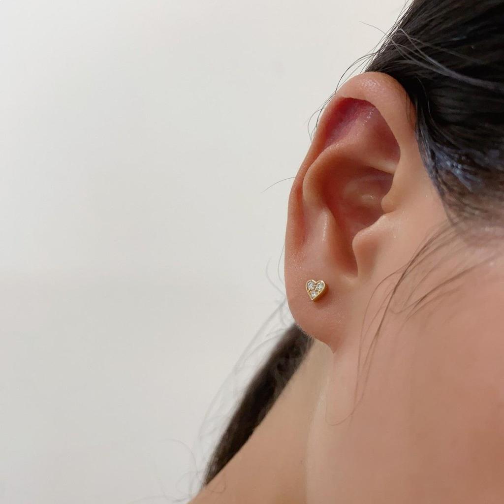 S925 Sterling Silver 14K Gold-Plated Heart Zircon Ear Cartilage Stud, Safe for Bathing and Sleeping
