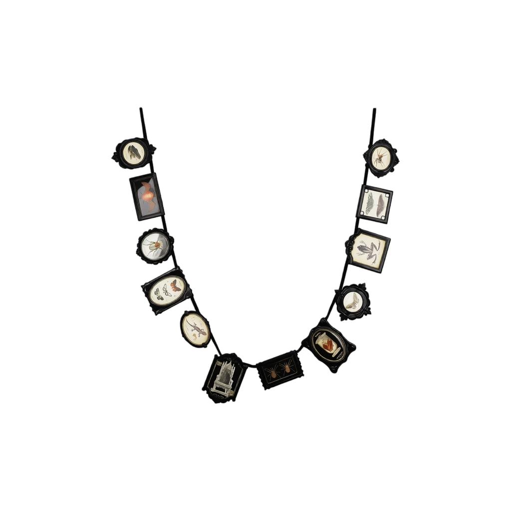 Halloween-themed decorative garland featuring fun patterns; suitable for indoor and outdoor holiday party decorations