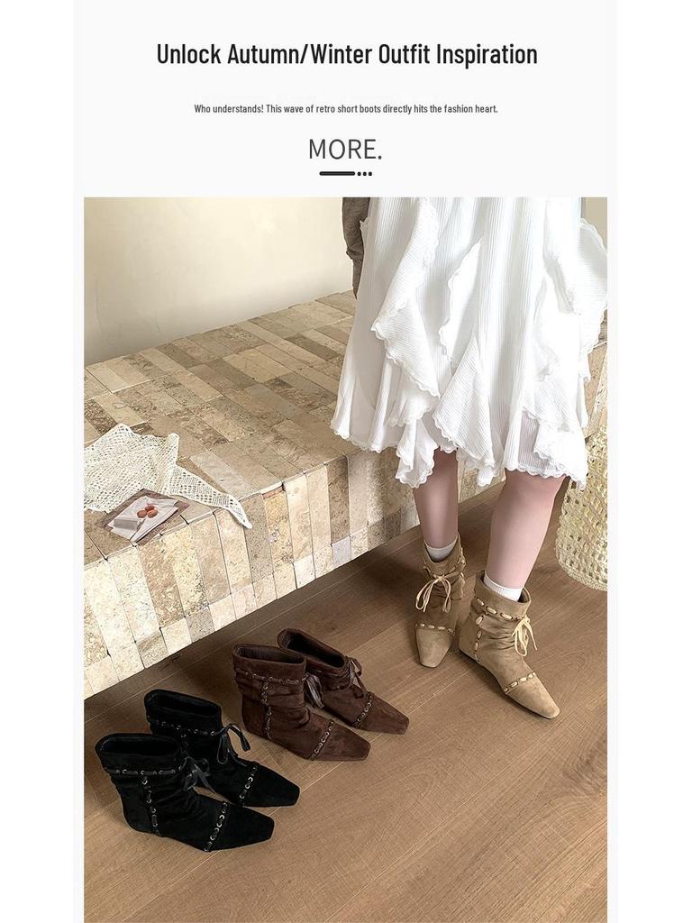 Damen Retro Western Plissee Stiefeletten mit eckiger Spitze und Innensohle, dünnes Riemendesign für Herbst und Winter.