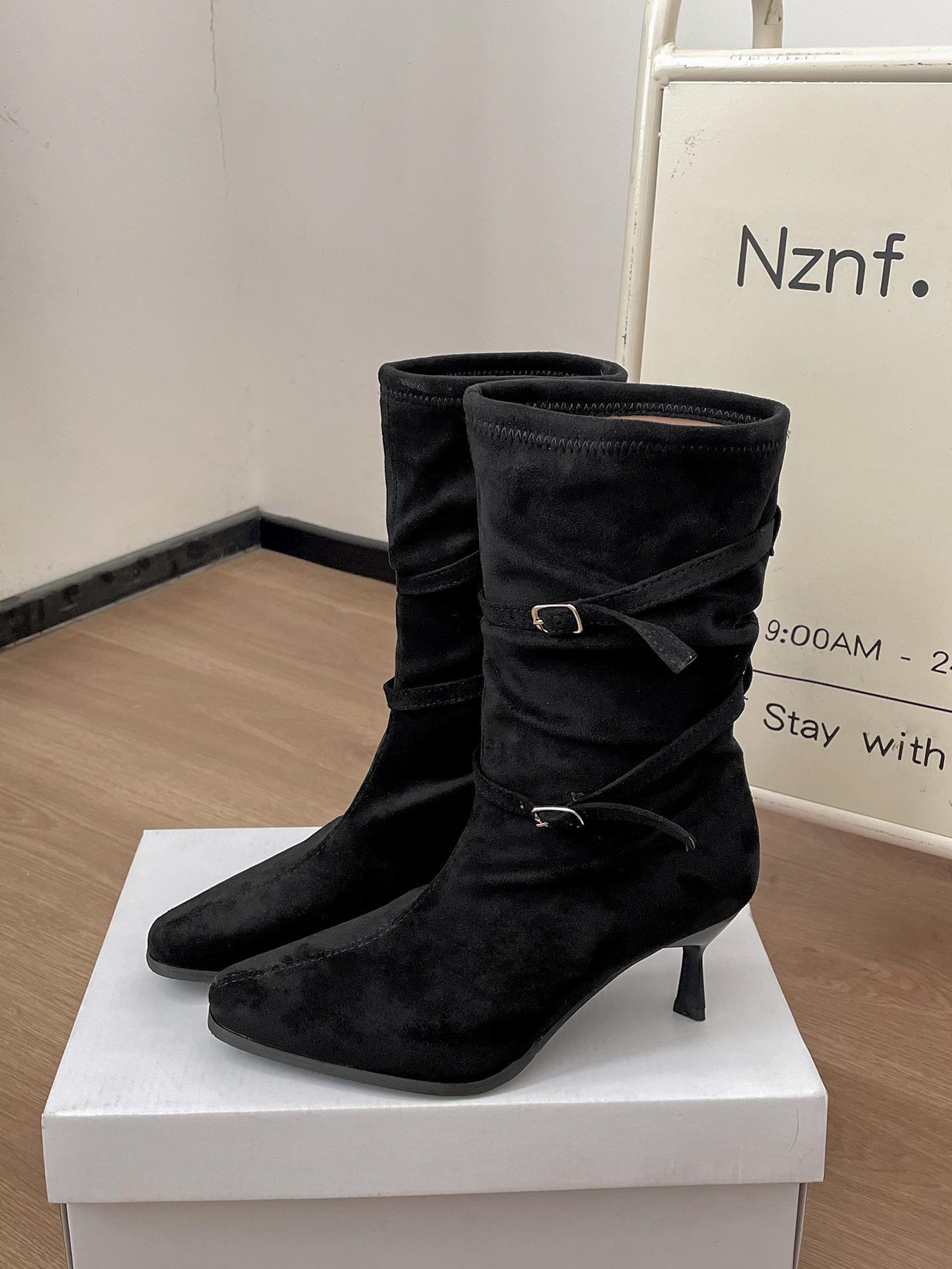 

Queen Fan retro Maillard pointed stiletto short boots women s summer 2025 new versatile heightening boots 35 чёрный