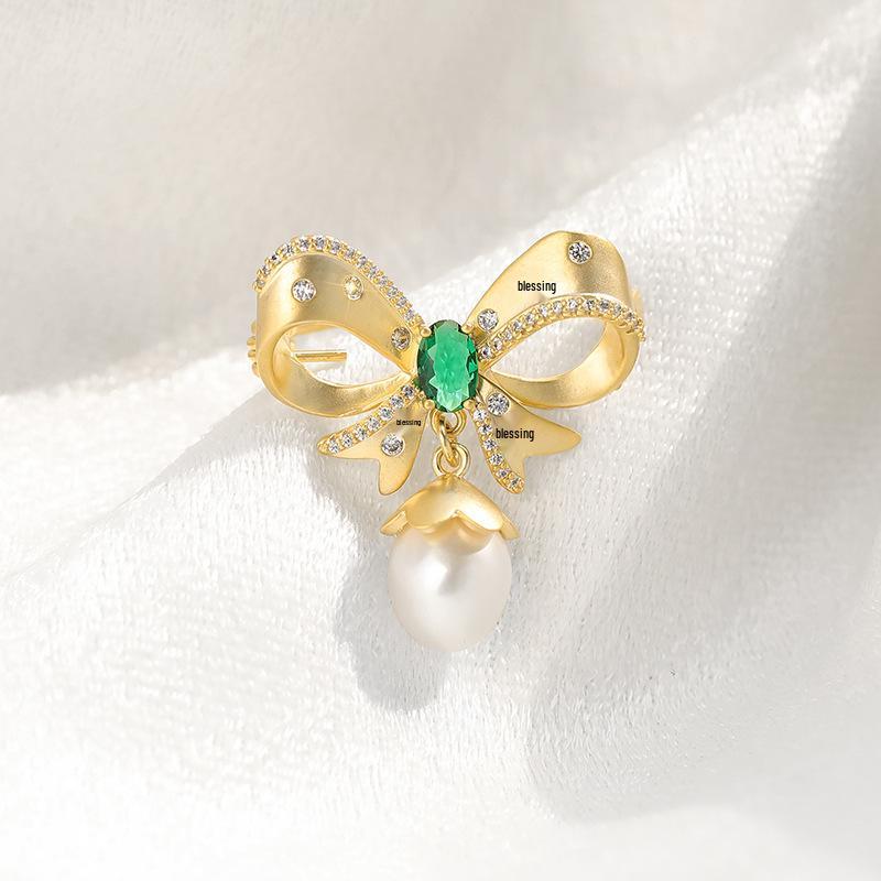 Bo Xin Yun Retro Gold Bow Brooch with Teardrop Pearl  Zirconia