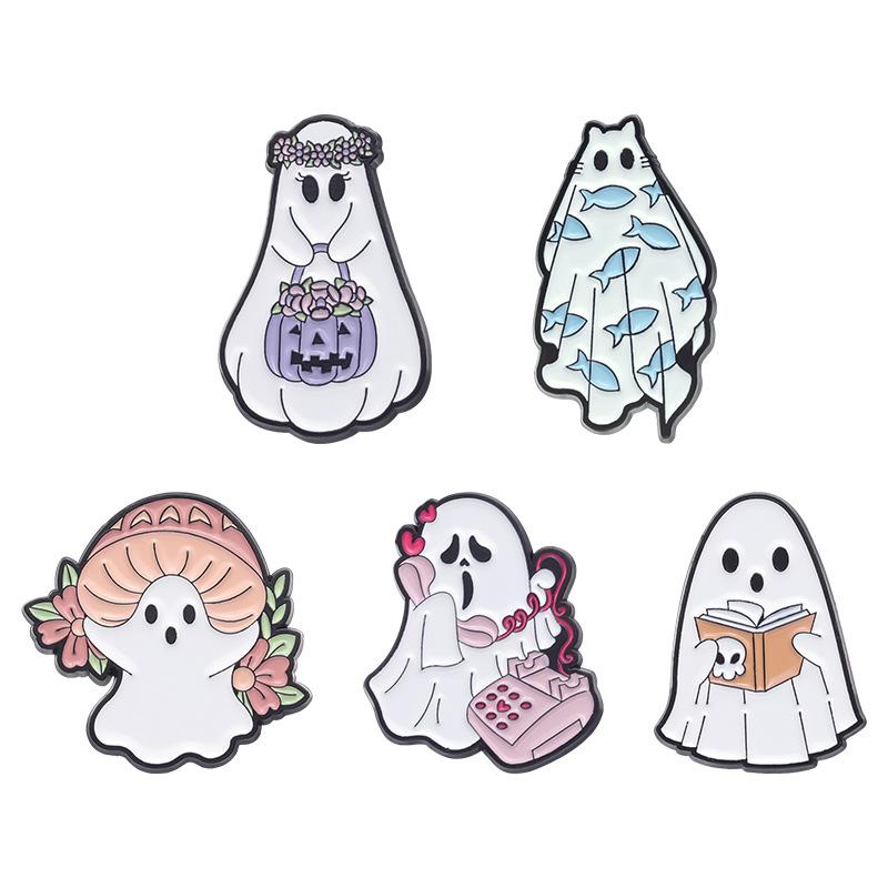 White Ghost Adventurous Chest Pin Distinctive Halloween Pumpkin Series Enamel Badge All For