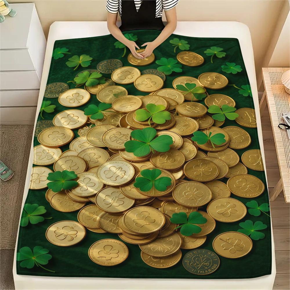 St.Patrick's Day Green clover Print Flannel Blanket,High quality Comfortable for All Seasons,Home Decor,Warmth and Comfort,Perfect for Christmas Gifts