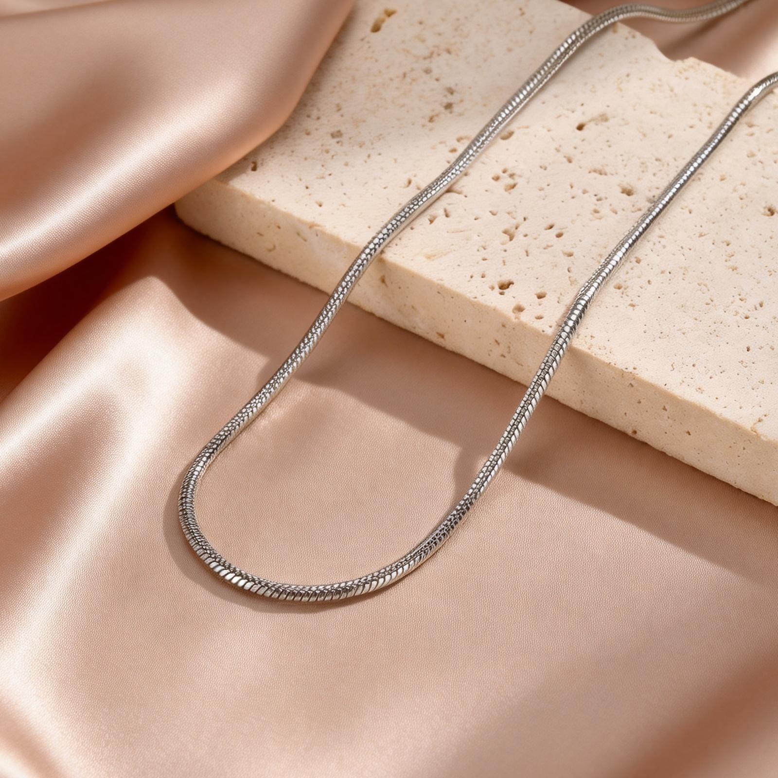 

1mm 2mm Round Snake Chain Necklace for Women Stainless Steel Link Chain Choker Necklace Fashion Jewelry Gifts 40/45/50/60/70cm 1mm&40cm