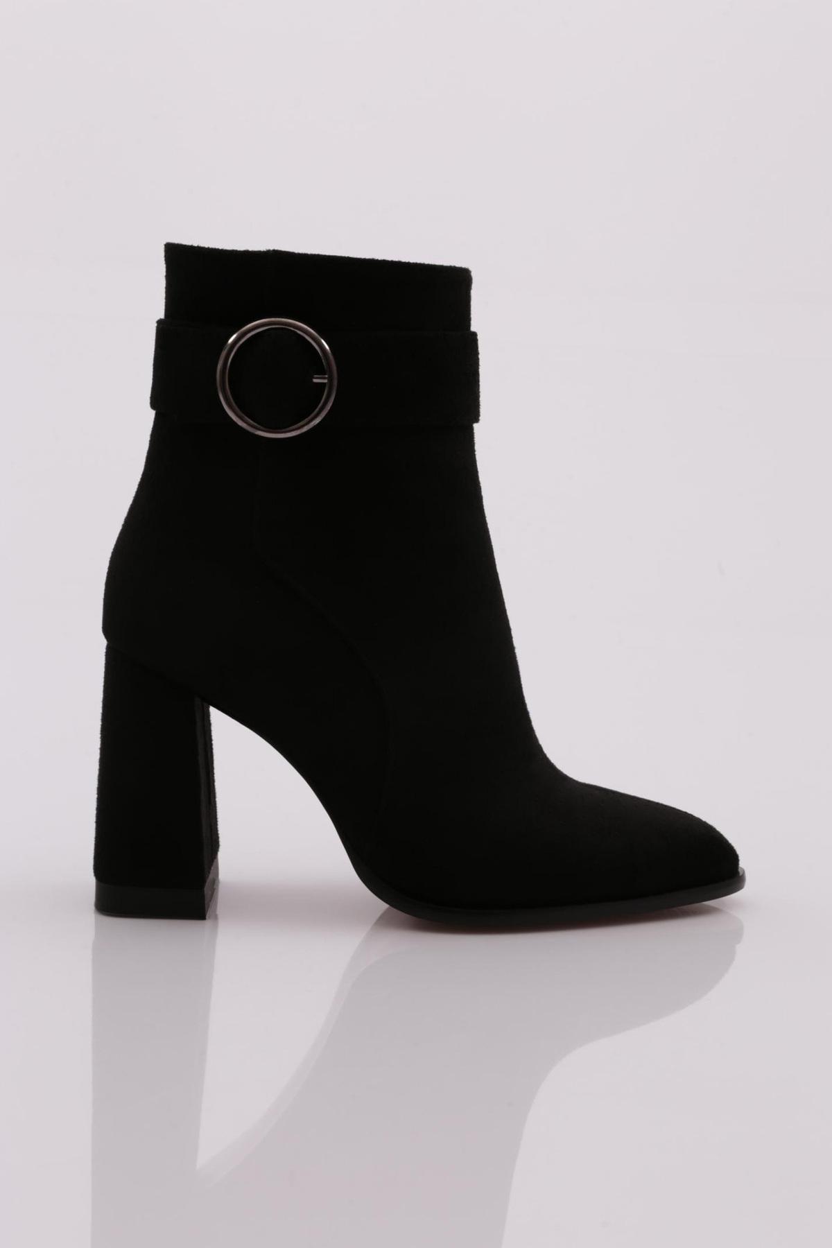 

Женские модные ботинки на каблуке