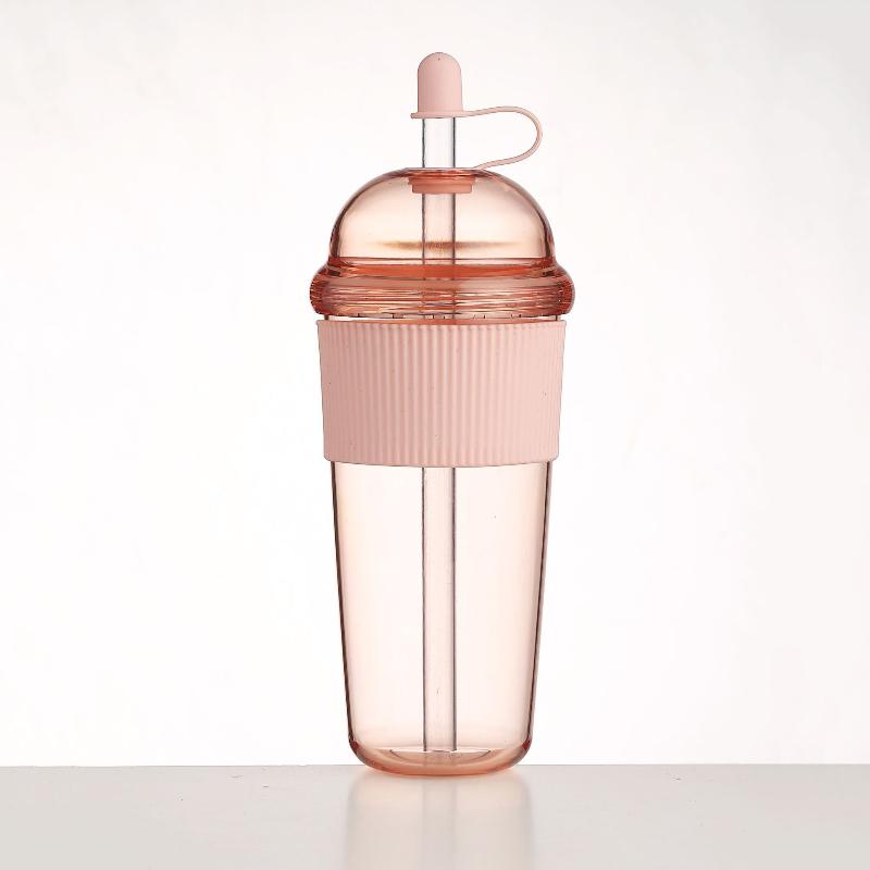 

630ML Straw Cup with Lid and Straw Portable Large Capacity Coffee Milk Tea Cup Ins Style Water Cup for Office Workers Juice Mug рожевий