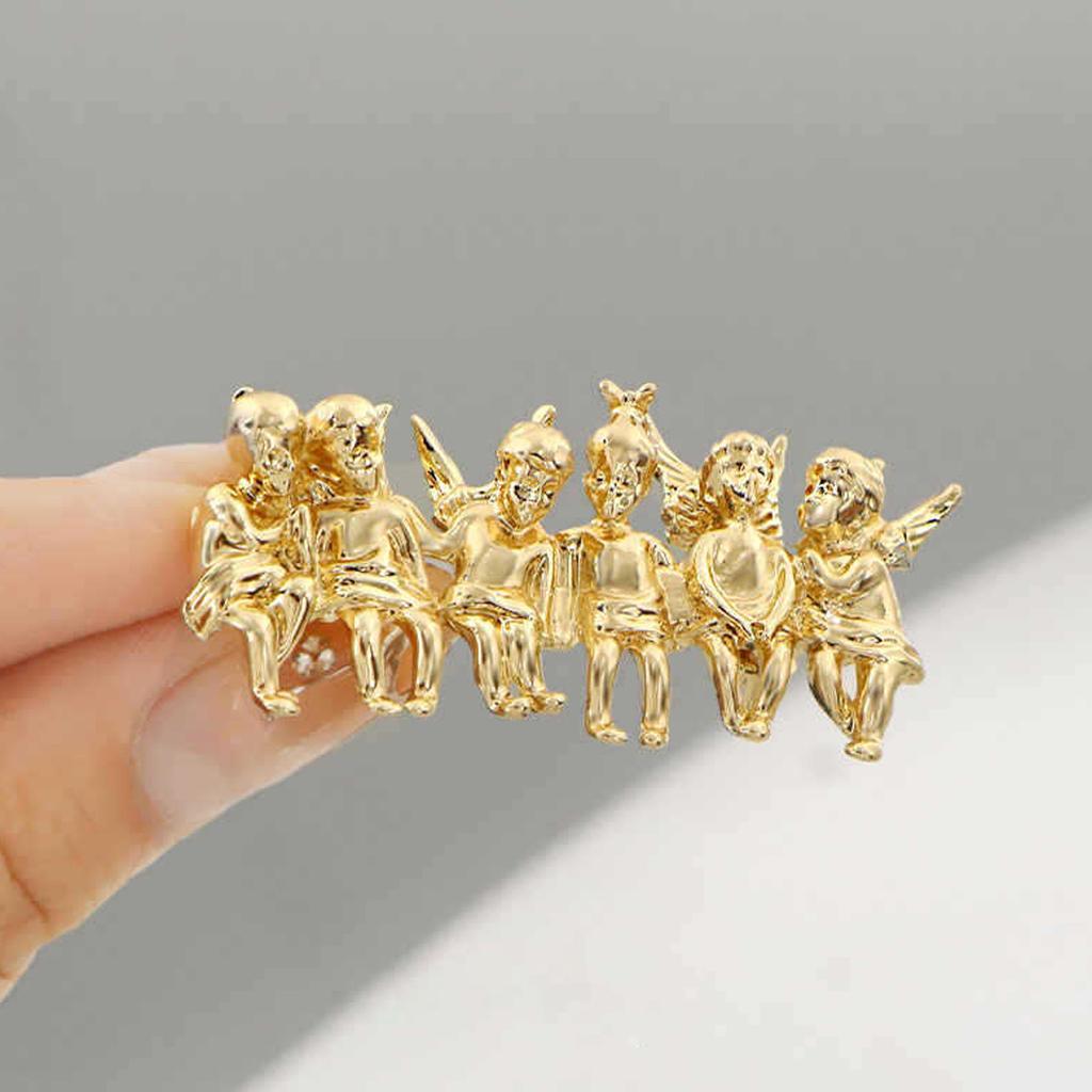 Lovely Little Angel Brooch Elegant Alloy Laple Pin Lightweight Chest Decoration Jewelry Gift For Women Girls