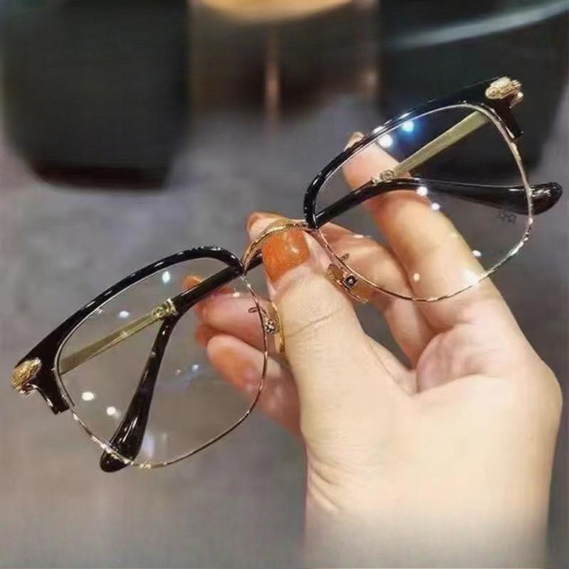 New Metal Ultra Light Anti Blue Light Presbyopia Glasses Fashionable Eyebrow Frame Comfortable High-definition Glasses