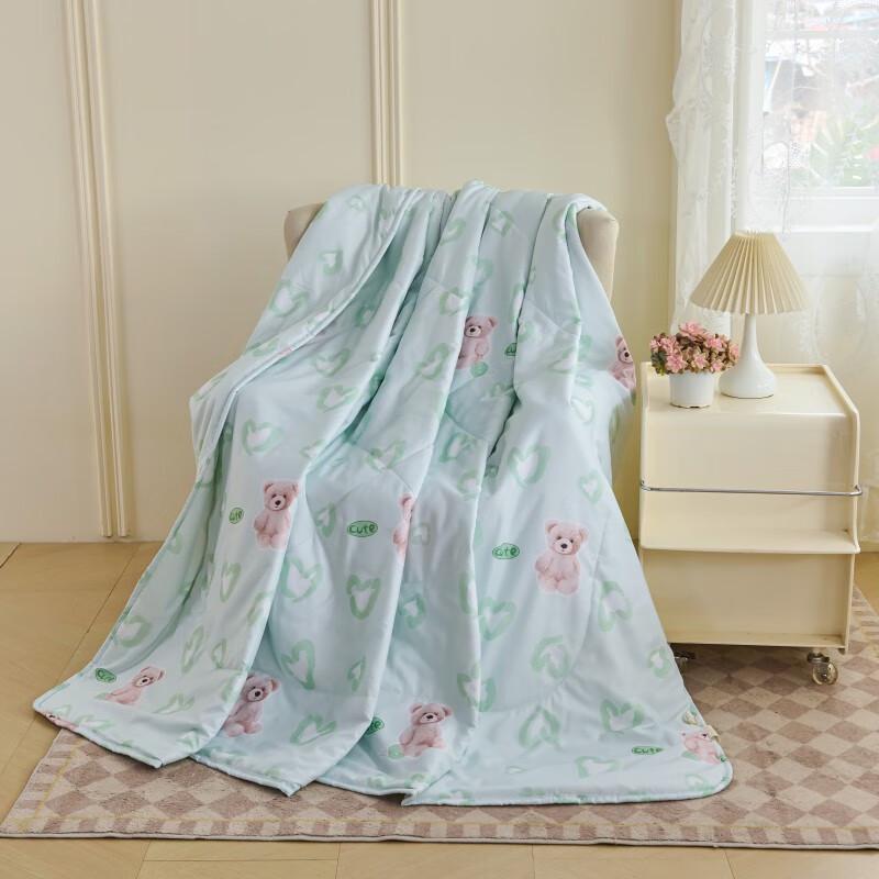 

Bella Summer Cooling Comforter