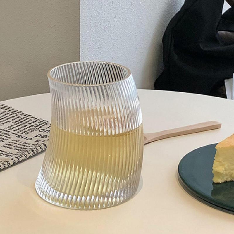325ml Nordic Creative Striped Glass Cup Crescent Shaped Cocktail Glass Restaurant Beverage Cup Iced Coffee Latte Juice Tea Mugs