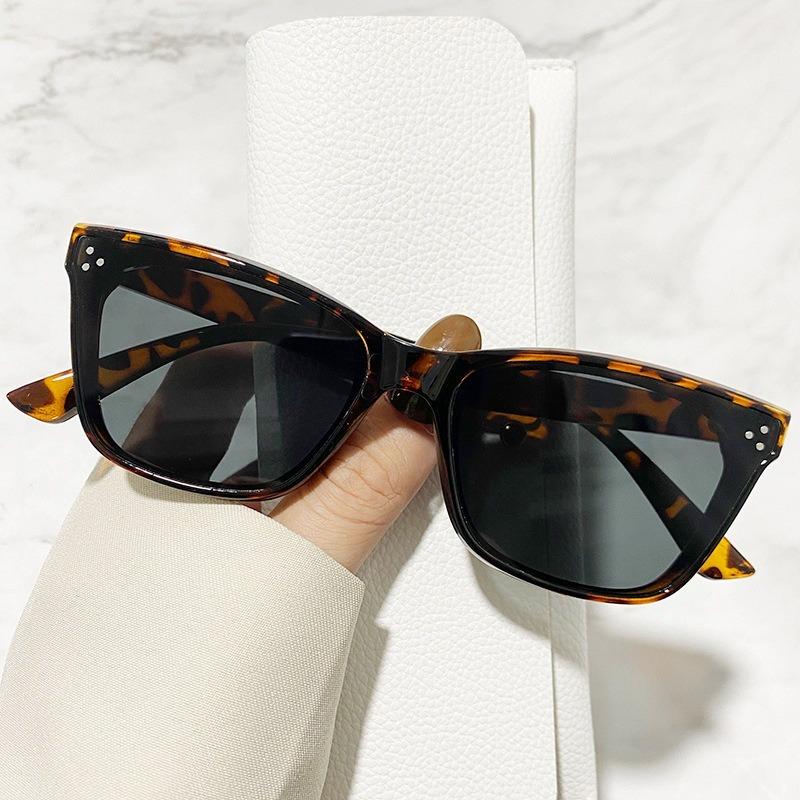 Ladies Fashion New Cat Eye Sunglasses Personality Trend All-match Sun-shading Sunglasses