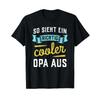 Fun T Shirt with German Text "So Sieht Ein Richtig Cooler Opa Aus" Language Stretched Styli