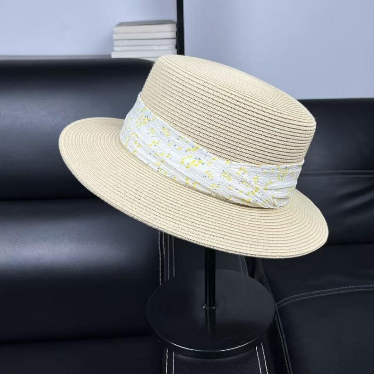 

Fine grass woven straw hat women s summer idyllic flat top top top hat showing face small beach sun protection visor tide M（55-58cm） бежевый