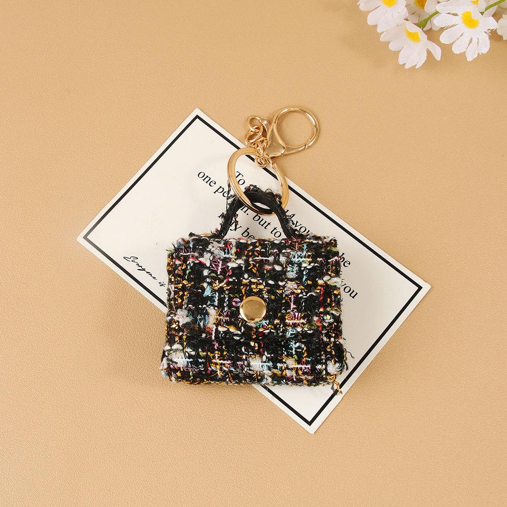 Stylish Mini Bag Keychain With Fabric Material For Fashionable Commuters