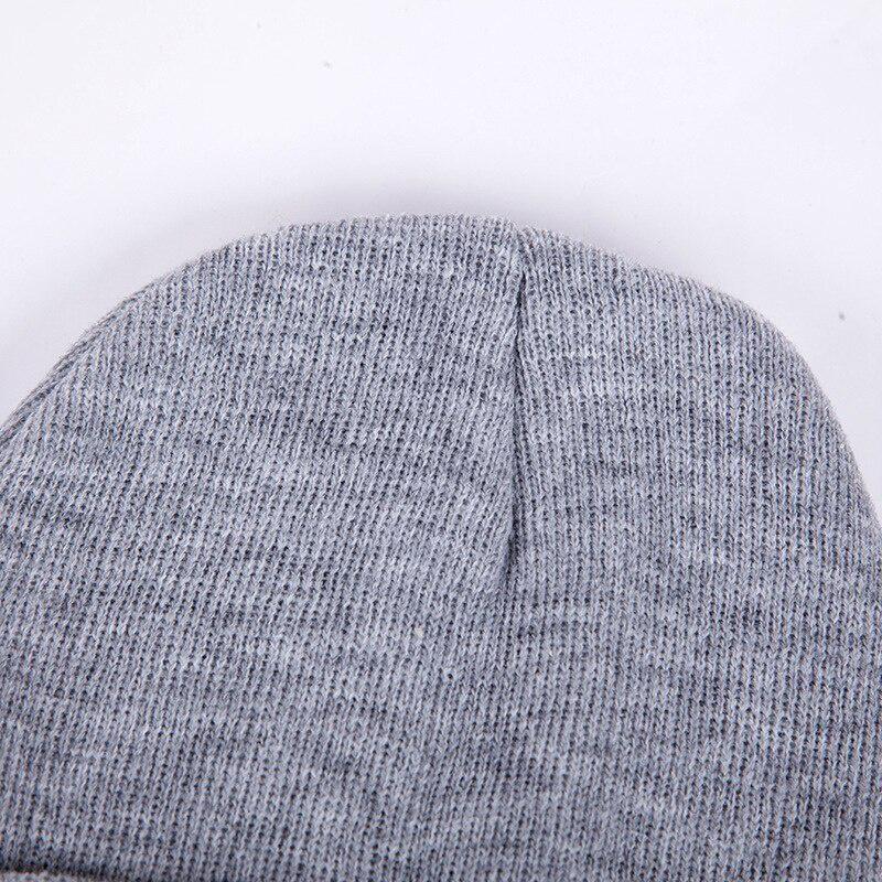 Unisex Winter Beanies Embroidery Feather Pink Balck Knit Hat Casual Comfortable Woolen Hat Warm Cold-proof Cap