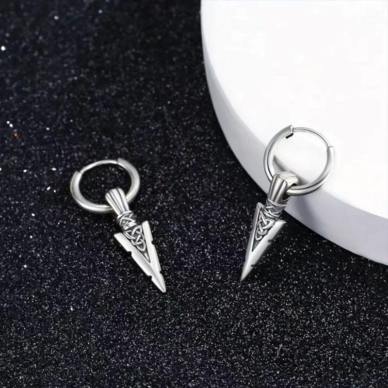 1 pair of fashionable punk Gothic stainless steel earrings and stud earrings is a gift of Gothic street pop hip-hop rock ear jew