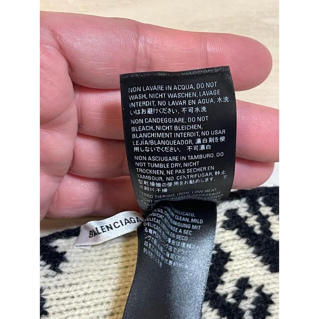 Used [Guaranteed authentic] [Final price cannot be reduced] Balenciaga knit hat