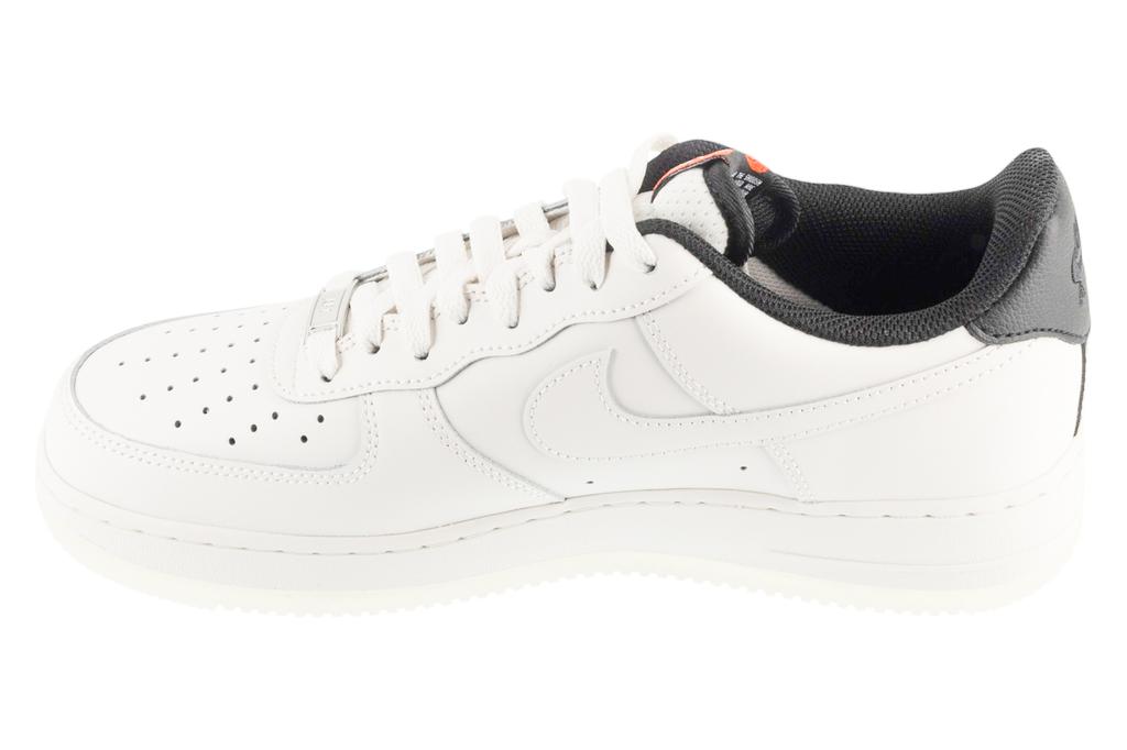 Nike Air Force 1 07, weiße Herren-Sneaker