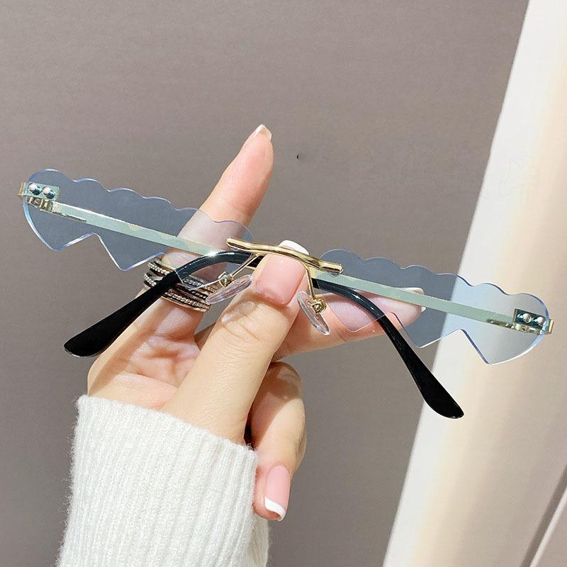 

1 шт. Солнцезащитные очки в форме сердца, элегантные винтажные солнцезащитные очки, металлические солнцезащитные очки, модные брендовые дизайнерские очки без оправы из металла в стиле океана синий