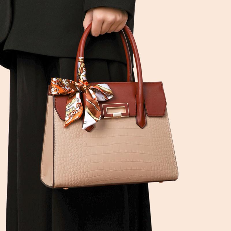 Atmospheric Bag Women'S Autumn And Winter Fashionable Versatile Commuter Women'S Bag Large Capacity Mother Bag Women'S Messenger Handbag