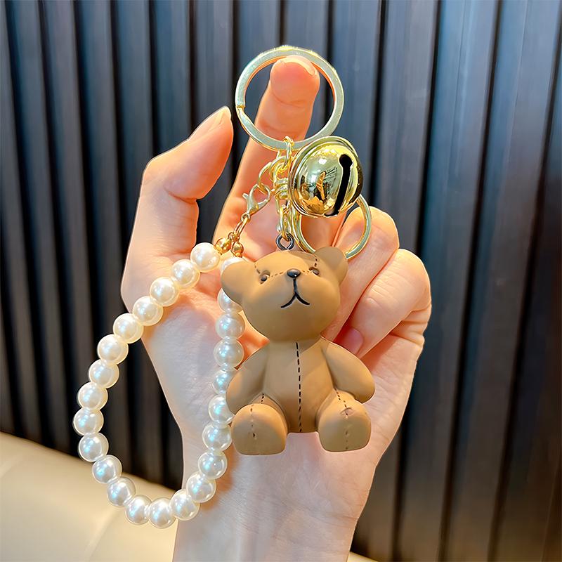 Fashionable And Cute Beaded Sitting Bear , Creative Resin Bag Decoration, Couple Key Pendant, Daily Gift Bag Charm