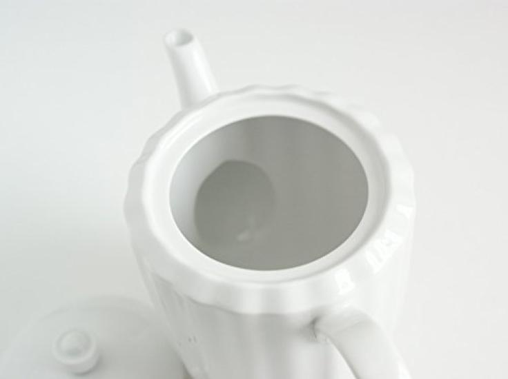 [White Tableware] Shatter-Resistant Reinforced Porcelain Pure White Tiara Frill Teapot 600cc