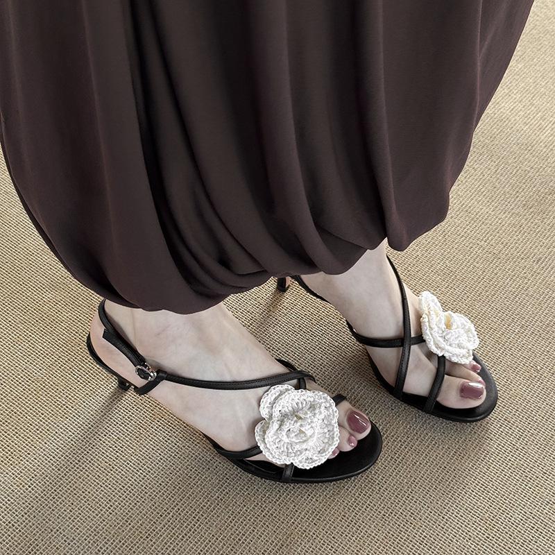 2025 European and American new fashion woven flower one-word buckle sandals women's thin heels sexy high-heeled sandals