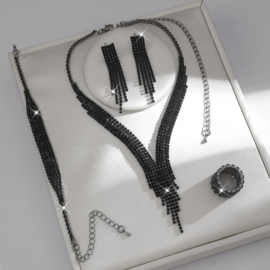 Elegantes Glitzerndes Fransen-Halsketten-, Ohrring-, Armband-, Ring-Set, Modisches Braut-Schmuckset