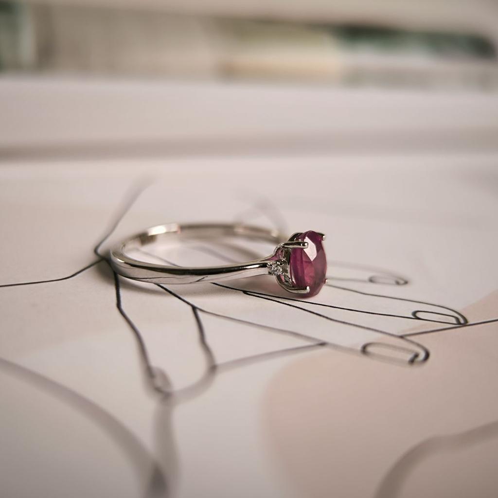Серебряное кольцо с натуральным рубином 1.113ct, вес изделия 1,67 гр (2187929)
