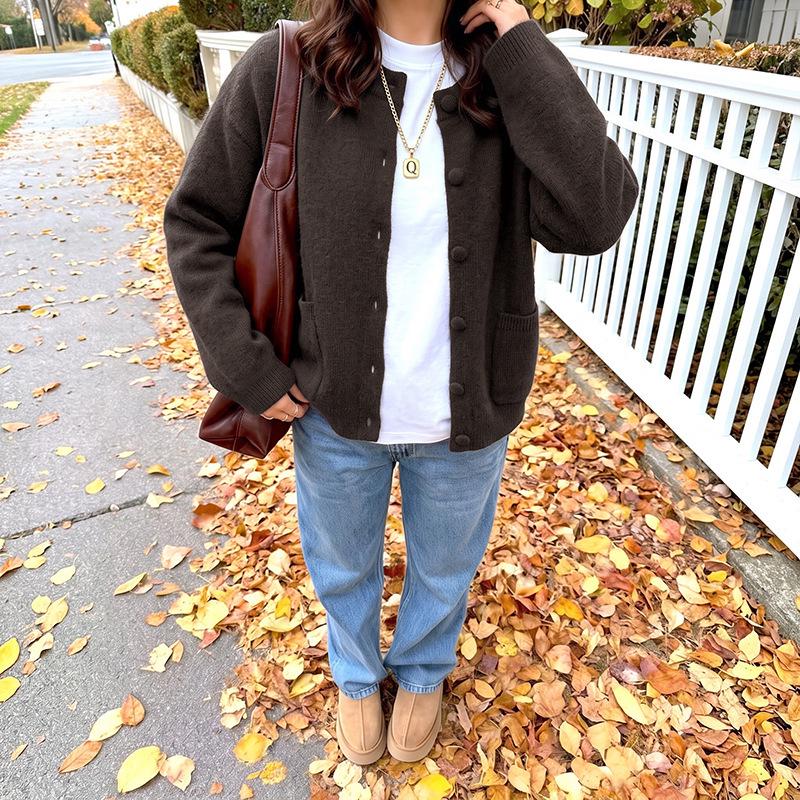 Autumn/Winter 2026 Knit Cardigan - Simple Commute Style, Solid Color, Round Neck, Loose Fit, Drop Shoulder Sweater Coat.