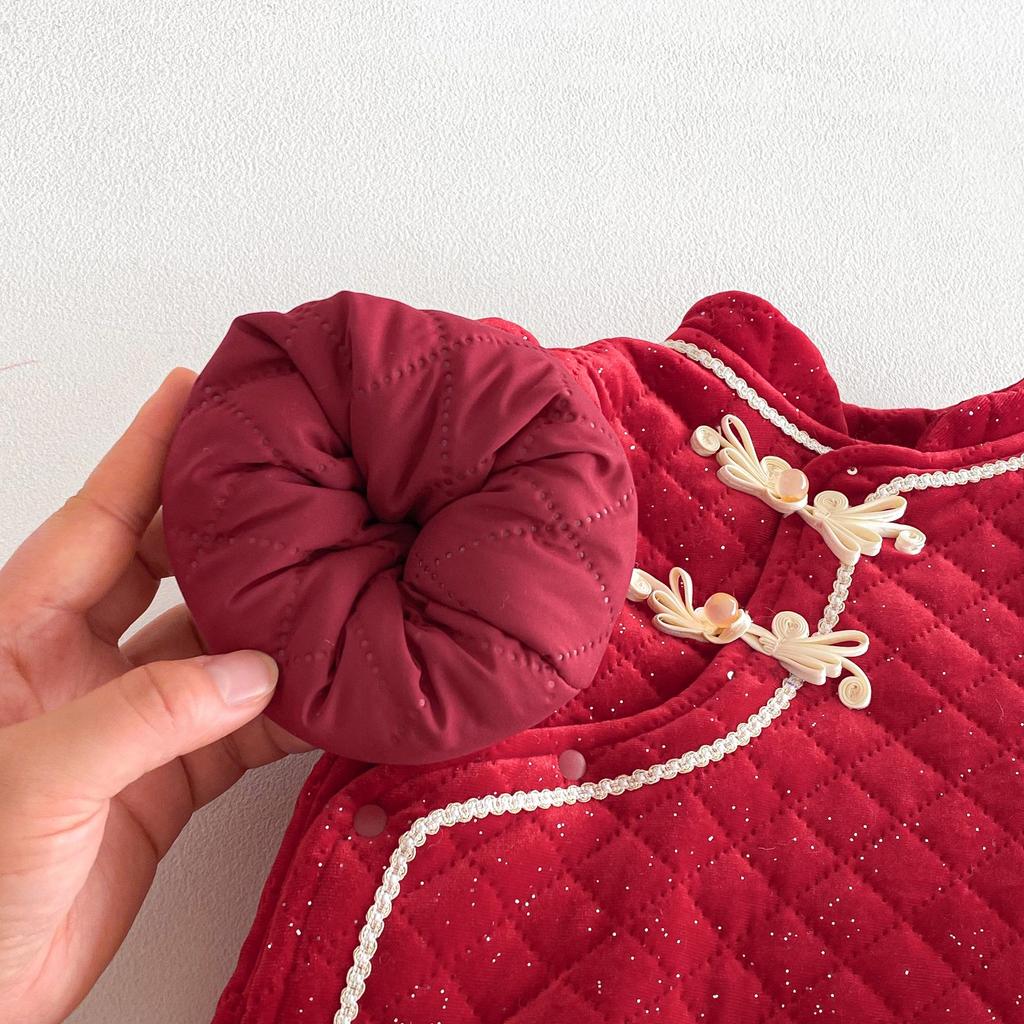Girls' 2025 Winter Quilted Chinese New Year Retro Slanted Collar Cotton Jacket