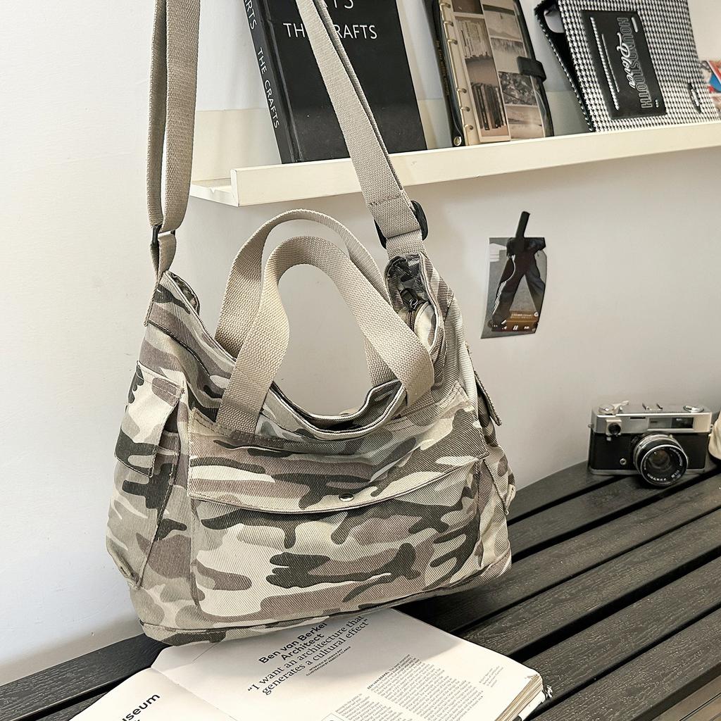 Trendy Brand Breast Bag, Men'S Casual Messenger Bag, Sports Mobile Phone Fanny Pack, Women'S Simple And Lightweight Commuter Small Backpack, Tide