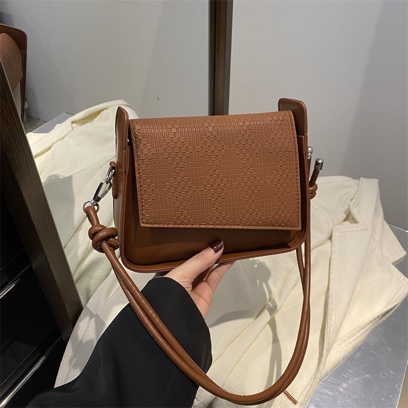 Casual Solid Color New Texture Temperament Niche Design Sense Shoulder Crossbody Portable Small Square Bag Woman