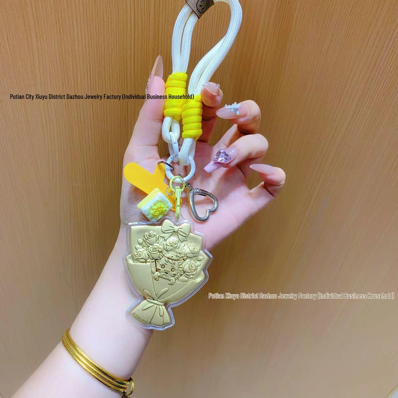 

Shuibei 999 Fine Gold National Day Bouquet Pendant Key Charm