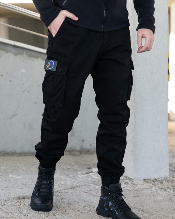 Pantaloni cargo in pile neri ISSA Plus