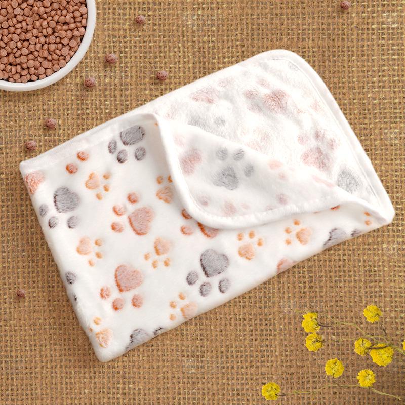 Self-Heating Winter Pet Mat: Warm Sleeping Cushion for Dogs & Cats