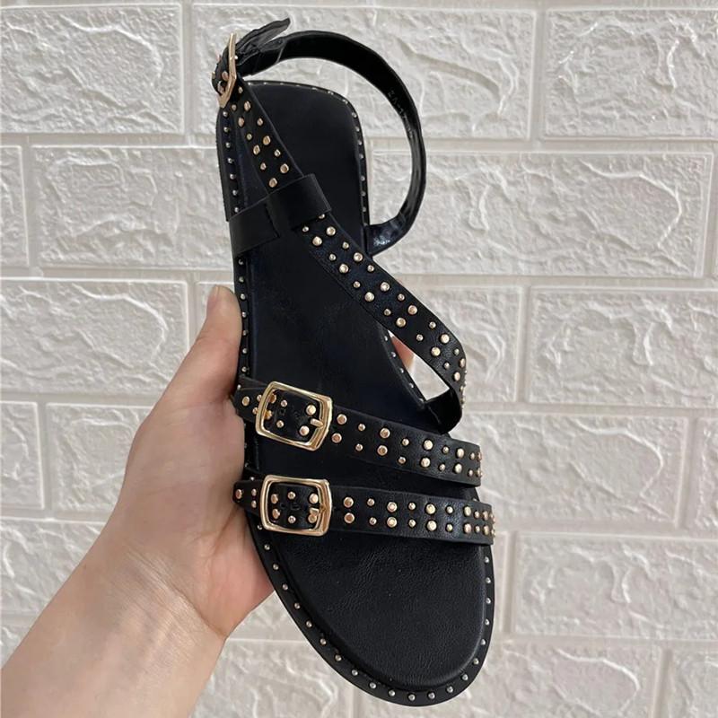 Fashion Ins style Fashion Rivet Strap Buckle Women Flats Sandals 2025 Summer Narrow band Slingbacks Beach Gladiator Sandals Casual Shoes