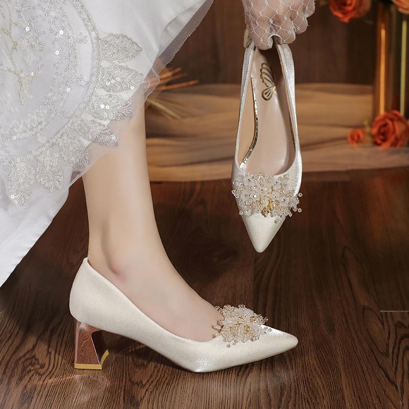 Low Top Single Shoes Fashion Pointed Toe Shallow Slip Rhinestone Flower Slip-on Non-Slip Heels