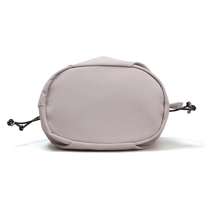 Geraffte Zugbeutel-Tasche mit gerafftem Griff Abnehmbarer Riemen Nylon Umhängetasche für den lässigen Alltag