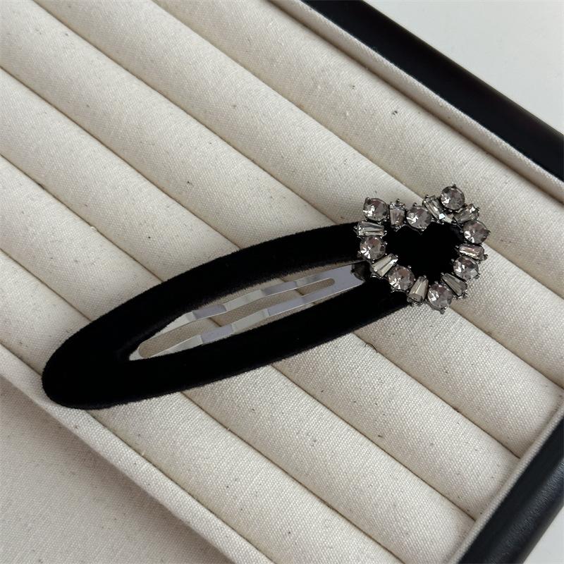 

Бриллиант в мусоре Овальная заколка-клипса Любовь Квадратные заколки Женская заколка для челки сбоку Простой стиль Боковые Универсальные аксессуары для волос Новые