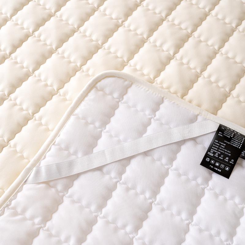 Class A Quilted Waterproof Bedspread Set: 3-Piece Fitted Sheet & Urine-Proof Mattress Protector, Machine Washable