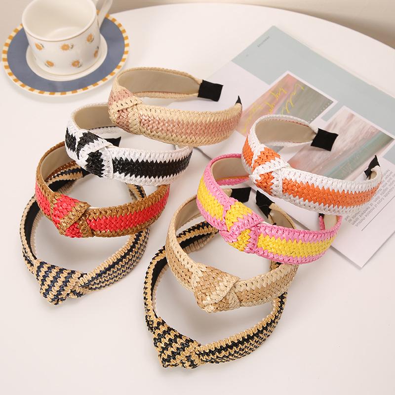 

Trendy Korean-Style Knotted Hairband - Stylish Braid Design F903