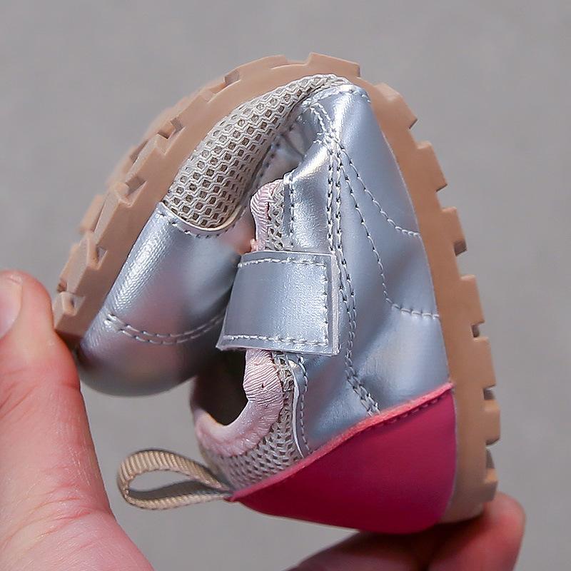 Girls Casual Shoes Hollowed-out Breathable Children Sandals for Summer 2025 New Kids Sports Shoes Non-slip Soft Sole Comfort