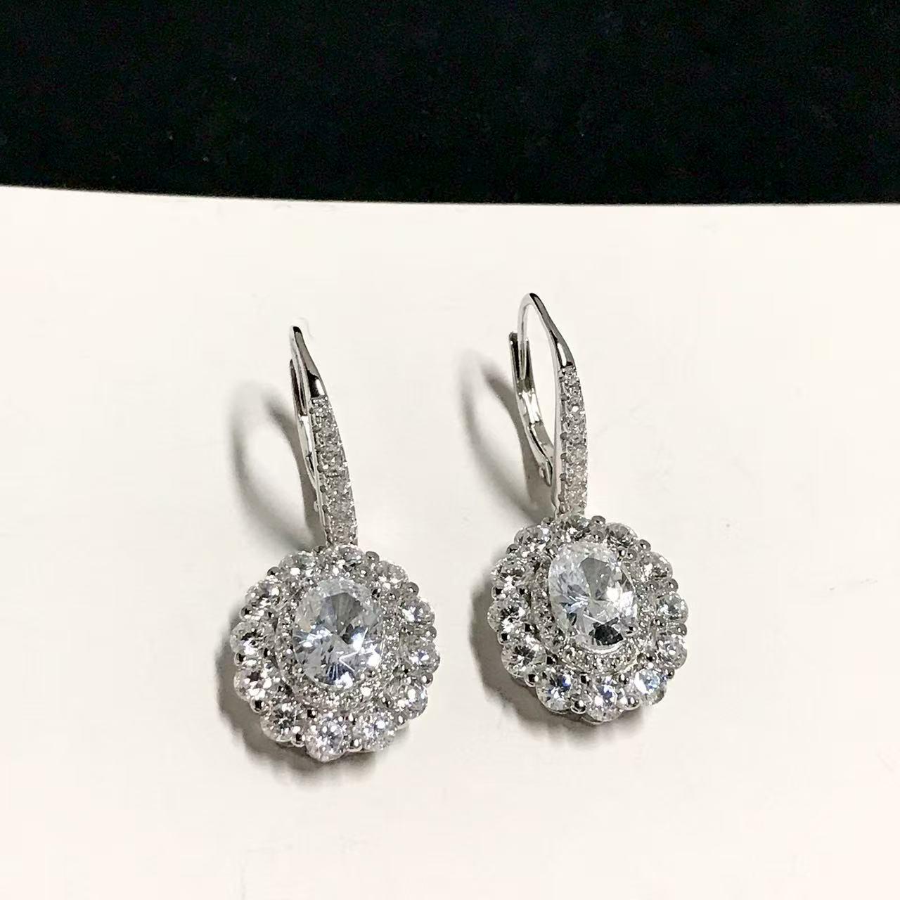 

Elegant Oval Diamond Halo Drop Earrings - Luxury 925 Silver 925 Silver